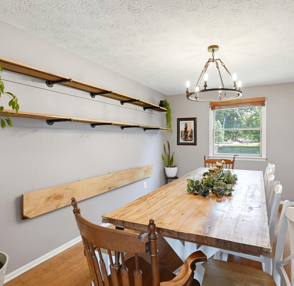 Dining room in a Northeast, Ohio home represented by Limitless Real Estate Group.